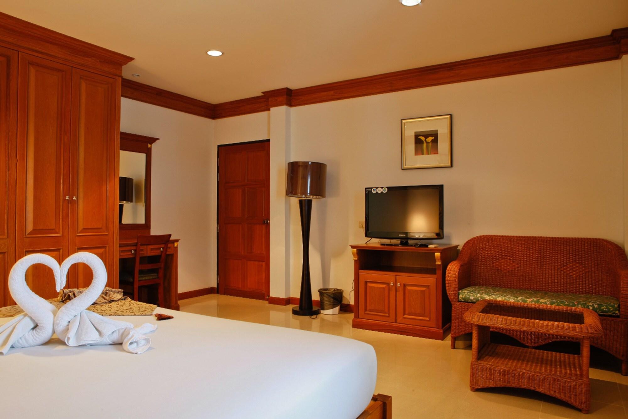 Inn House- Sha Extra Plus Pattaya Exterior photo