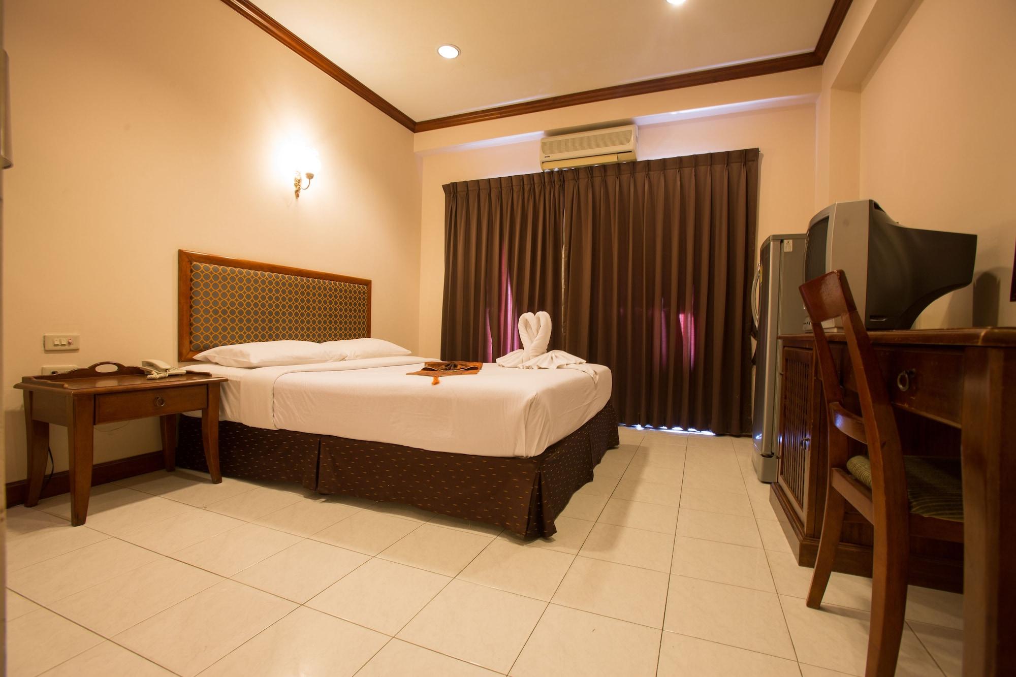 Inn House- Sha Extra Plus Pattaya Exterior photo