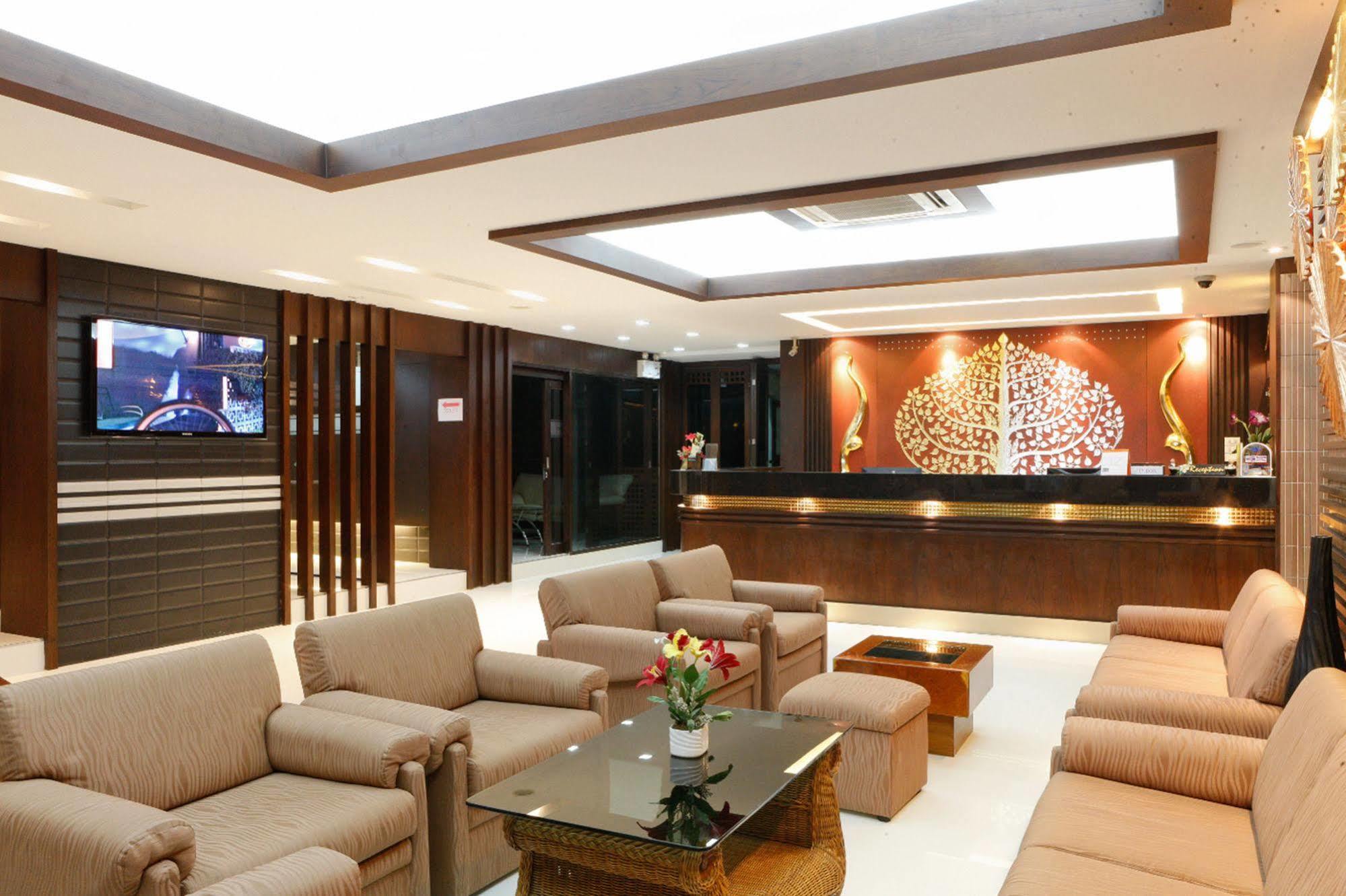 Inn House- Sha Extra Plus Pattaya Exterior photo