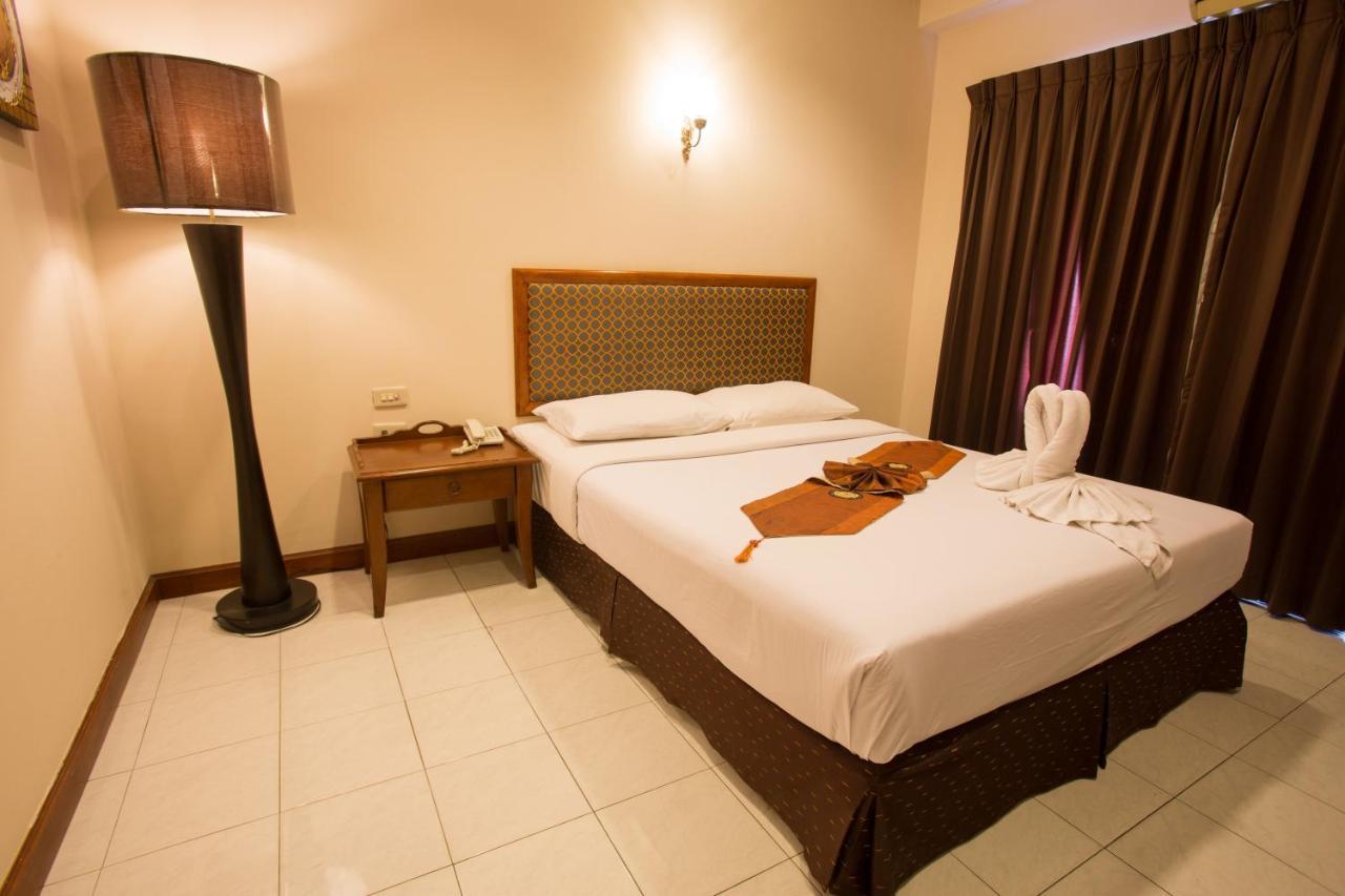 Inn House- Sha Extra Plus Pattaya Exterior photo