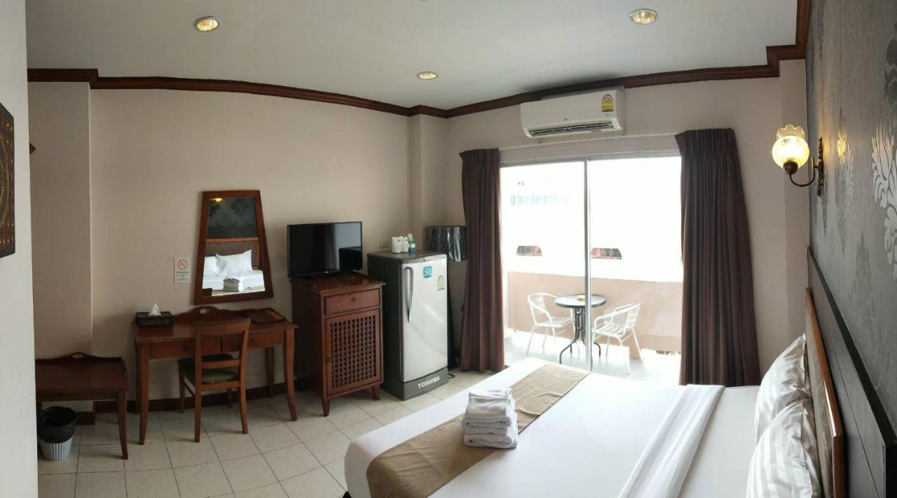Inn House- Sha Extra Plus Pattaya Exterior photo
