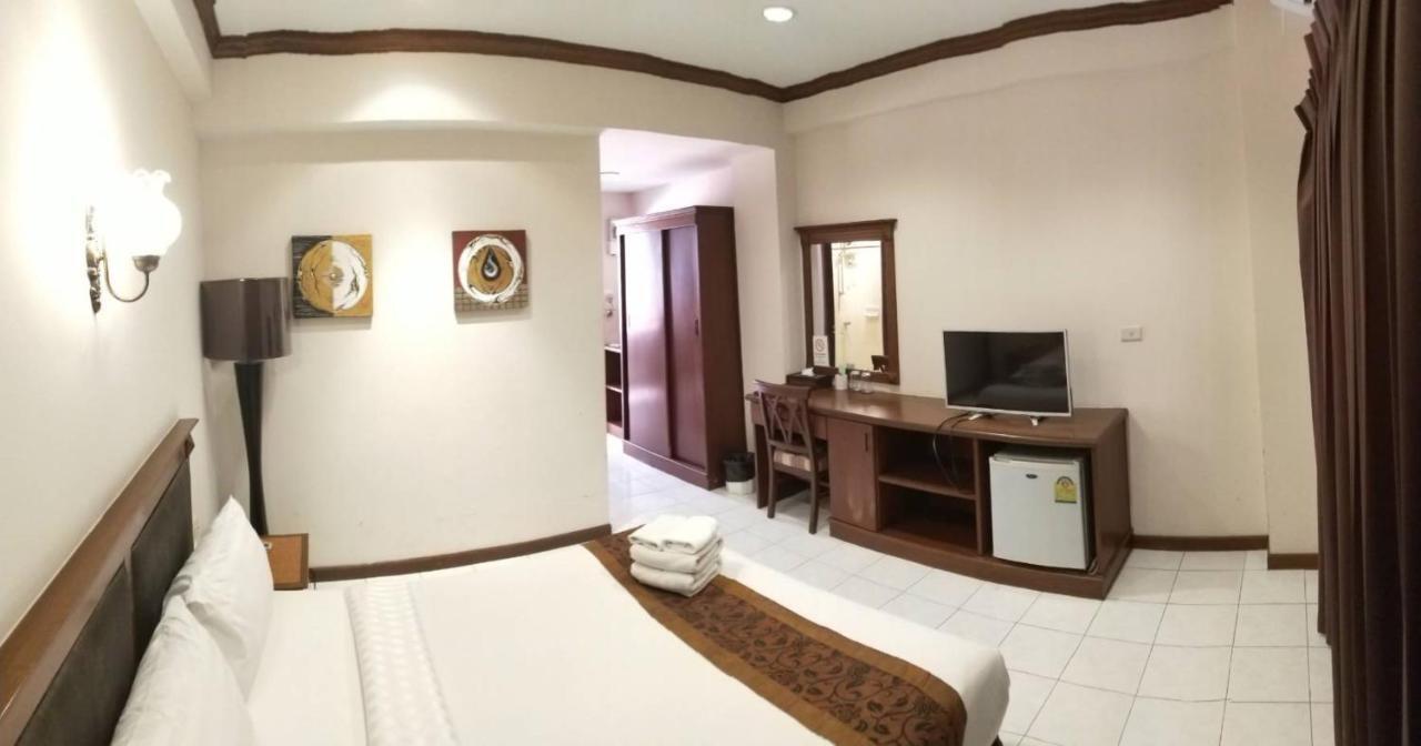 Inn House- Sha Extra Plus Pattaya Exterior photo